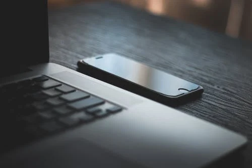 OnePlus 5T daje radę w teście wytrzymałości [WIDEO]